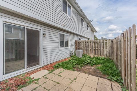 Tiny photo for 523 Alton Court, Carol Stream, IL 60188 (MLS # 12618076)