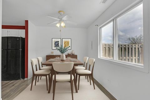 Tiny photo for 523 Alton Court, Carol Stream, IL 60188 (MLS # 12618076)