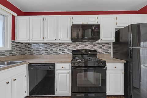 Tiny photo for 523 Alton Court, Carol Stream, IL 60188 (MLS # 12618076)