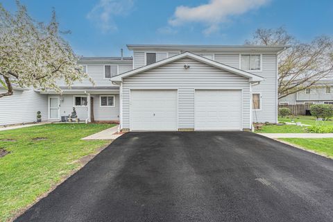 Tiny photo for 523 Alton Court, Carol Stream, IL 60188 (MLS # 12618076)