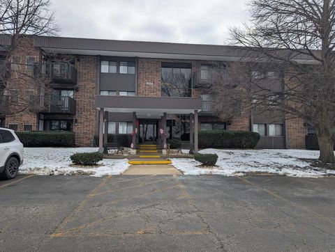 Tiny photo for 1424 Woodbridge Road #2H, Joliet, IL 60436 (MLS # 12561732)