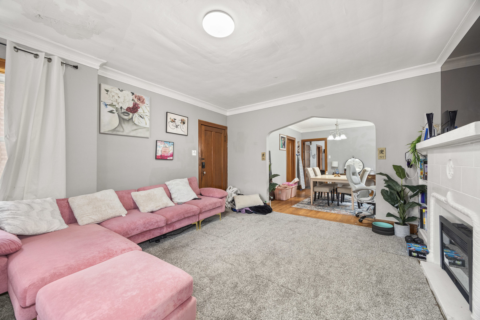 1833 Gunderson Avenue