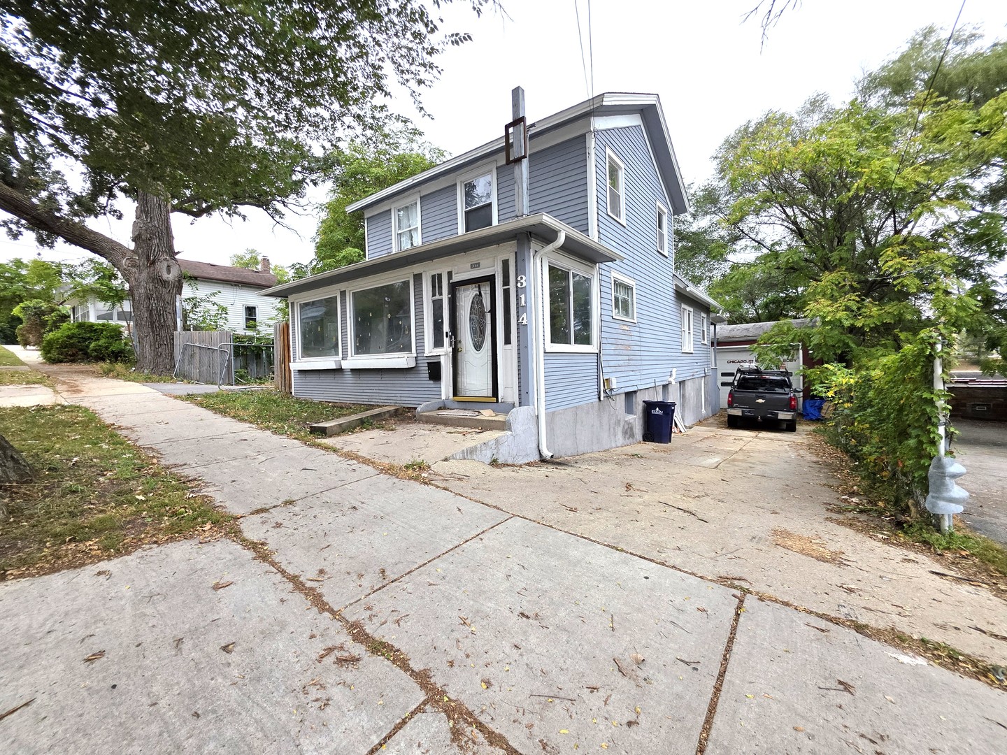 314 W Chicago Street