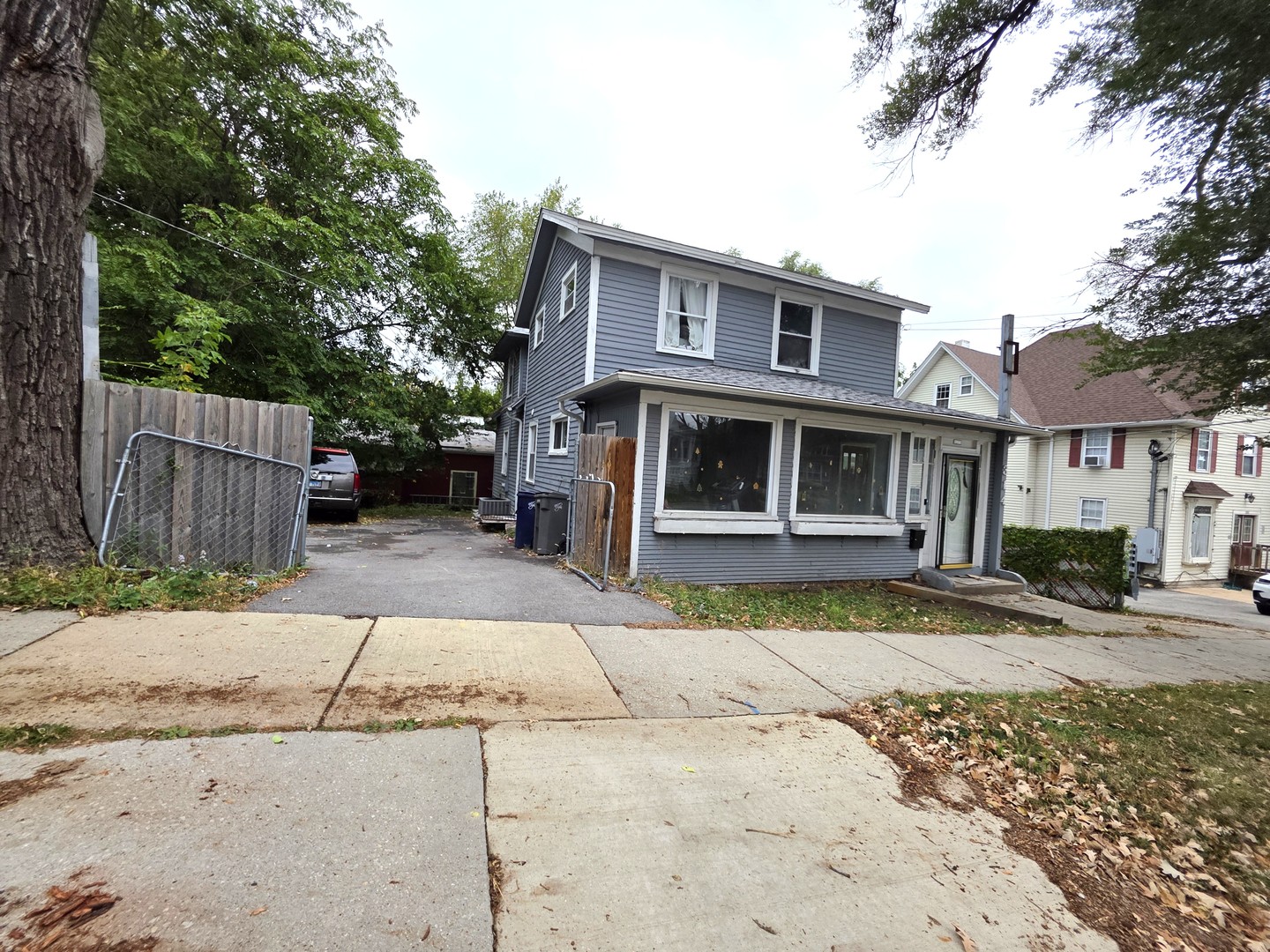 314 W Chicago Street