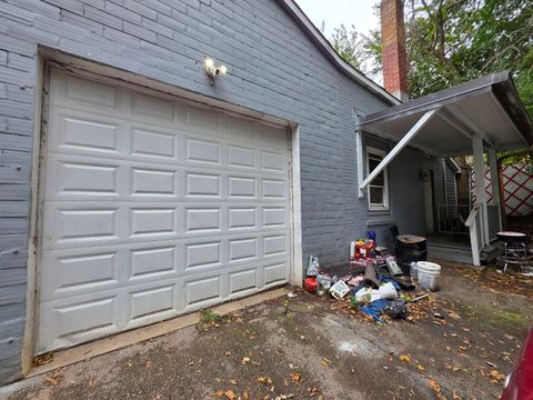 314 W Chicago Street Elgin IL 60123