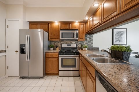 Tiny photo for 121 Golfview Drive, Glendale Heights, IL 60139 (MLS # 12714948)