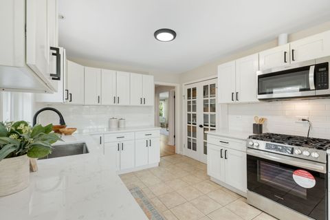 Tiny photo for 604 Lavergne Avenue, Wilmette, IL 60091 (MLS # 12688838)