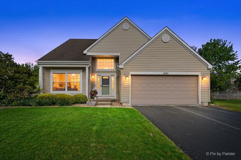 Photo of 1491 Woodscreek Circle, Crystal Lake, IL 60014 (MLS # 12648935)