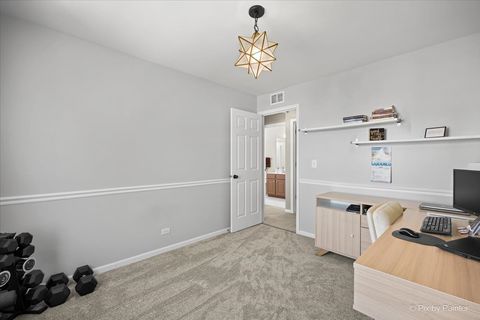 Tiny photo for 1491 Woodscreek Circle, Crystal Lake, IL 60014 (MLS # 12648935)