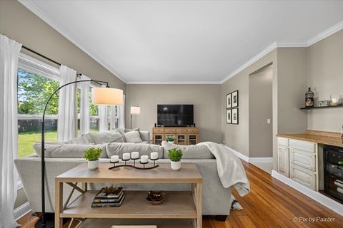 Tiny photo for 1491 Woodscreek Circle, Crystal Lake, IL 60014 (MLS # 12648935)