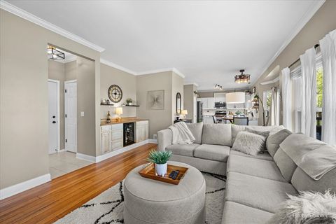 Tiny photo for 1491 Woodscreek Circle, Crystal Lake, IL 60014 (MLS # 12648935)