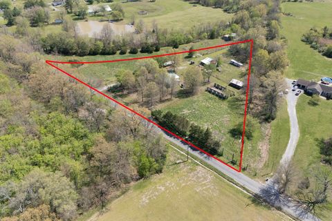 Tiny photo for 13849 Mustang Road, Marion, IL 62959 (MLS # 12624321)