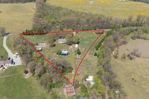 Tiny photo for 13849 Mustang Road, Marion, IL 62959 (MLS # 12624321)