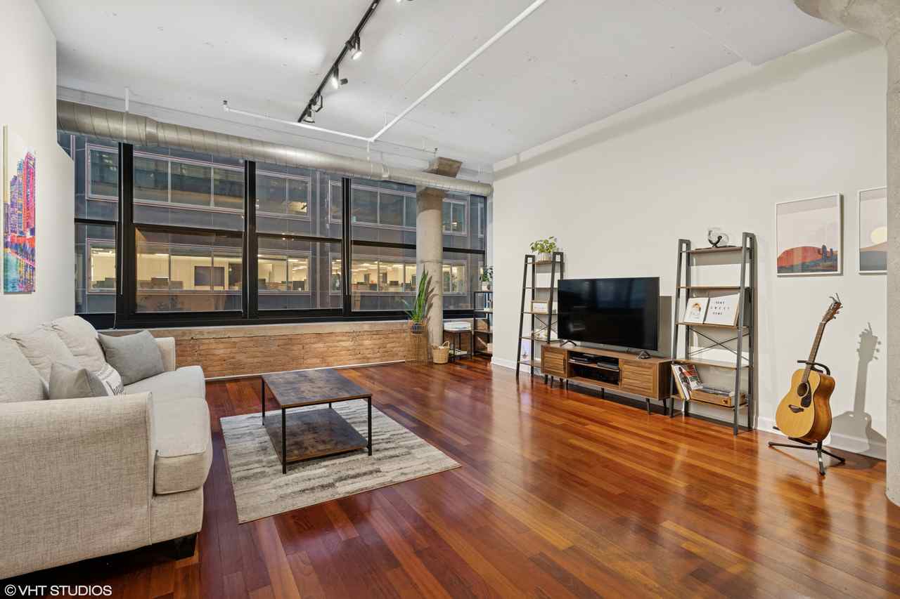 130 S CANAL Street 412