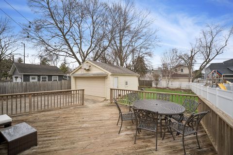 Tiny photo for 283 N Michigan Avenue, Elmhurst, IL 60126 (MLS # 12600343)