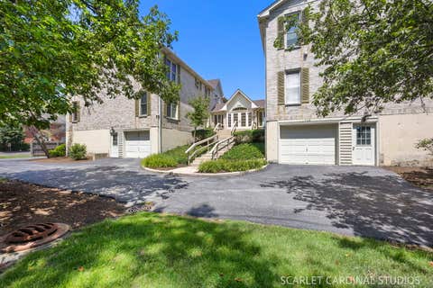 Tiny photo for 528 Pershing Avenue #E, Glen Ellyn, IL 60137 (MLS # 12726427)