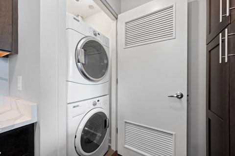 Tiny photo for 505 N McClurg Court #3001, Chicago, IL 60611 (MLS # 12566113)