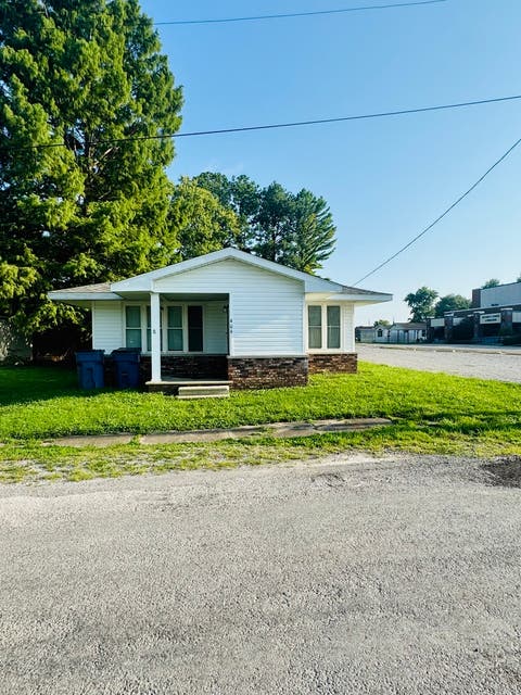 Photo of 404 W 9th Street, Christopher, IL 62822 (MLS # 12727933)