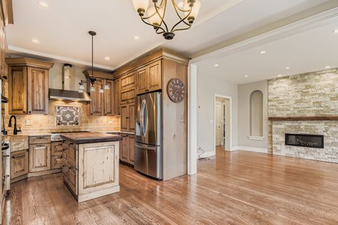 Tiny photo for 2946 N Pine Grove Avenue #1S, Chicago, IL 60657 (MLS # 12393752)