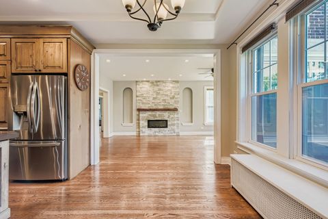 Tiny photo for 2946 N Pine Grove Avenue #1S, Chicago, IL 60657 (MLS # 12393752)