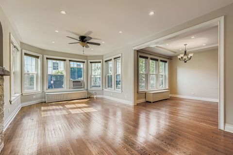 Tiny photo for 2946 N Pine Grove Avenue #1S, Chicago, IL 60657 (MLS # 12393752)