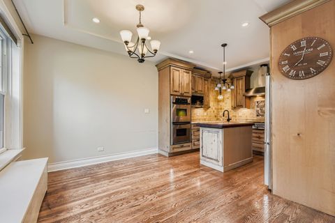 Tiny photo for 2946 N Pine Grove Avenue #1S, Chicago, IL 60657 (MLS # 12393752)