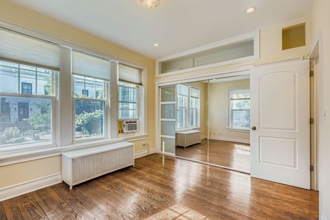 Tiny photo for 2946 N Pine Grove Avenue #1S, Chicago, IL 60657 (MLS # 12393752)