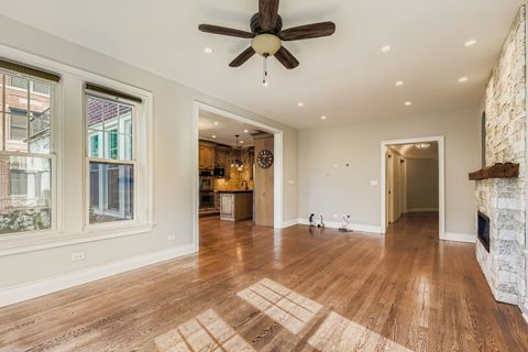 Tiny photo for 2946 N Pine Grove Avenue #1S, Chicago, IL 60657 (MLS # 12393752)