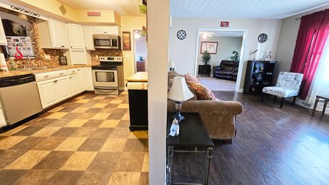 Tiny photo for 614 E Superior Street, Irvington, IL 62848 (MLS # 12598412)