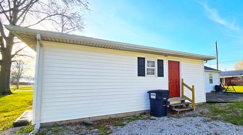 Tiny photo for 614 E Superior Street, Irvington, IL 62848 (MLS # 12598412)