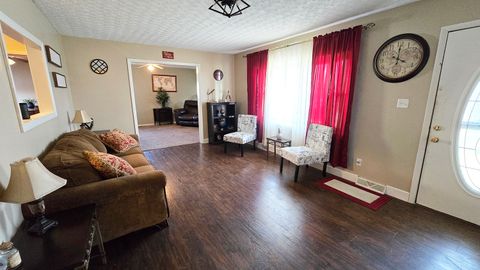 Tiny photo for 614 E Superior Street, Irvington, IL 62848 (MLS # 12598412)