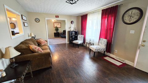 Tiny photo for 614 E Superior Street, Irvington, IL 62848 (MLS # 12598412)