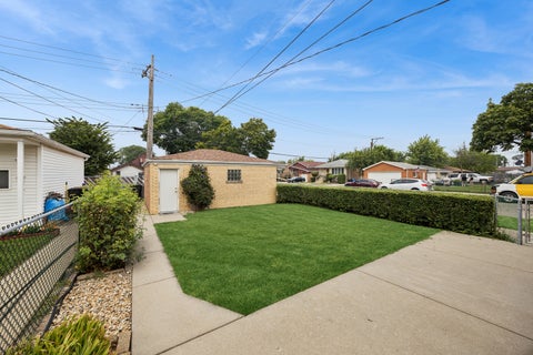 Tiny photo for 6000 S Narragansett Avenue, Chicago, IL 60638 (MLS # 12698222)