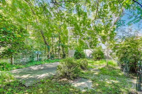 Tiny photo for 1028 N Sheridan Road, Waukegan, IL 60085 (MLS # 12465125)