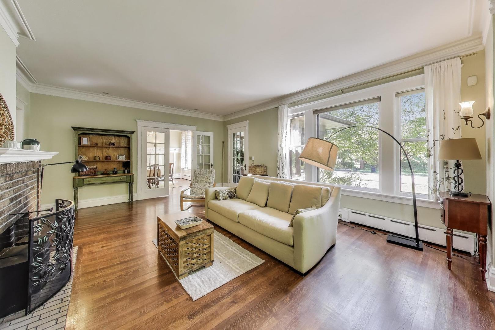 1028 N Sheridan Road