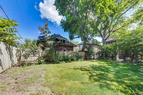 Tiny photo for 1028 N Sheridan Road, Waukegan, IL 60085 (MLS # 12465125)