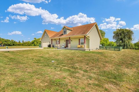Tiny photo for 48 Nightingale Circle, Camargo, IL 61919 (MLS # 12352158)