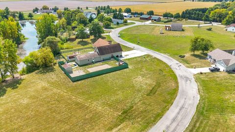 Tiny photo for 48 Nightingale Circle, Camargo, IL 61919 (MLS # 12352158)