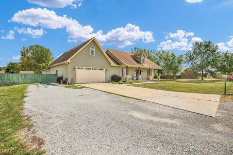 Tiny photo for 48 Nightingale Circle, Camargo, IL 61919 (MLS # 12352158)