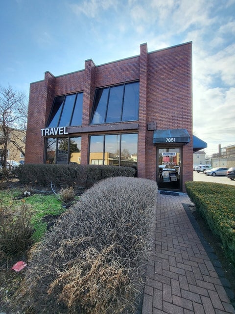 Photo of 7851 Ogden Avenue, Lyons, IL 60534 (MLS # 12779314)