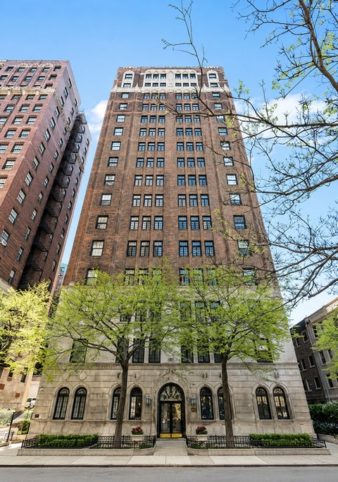 Tiny photo for 415 W ALDINE Avenue #6A, Chicago, IL 60657 (MLS # 12745341)