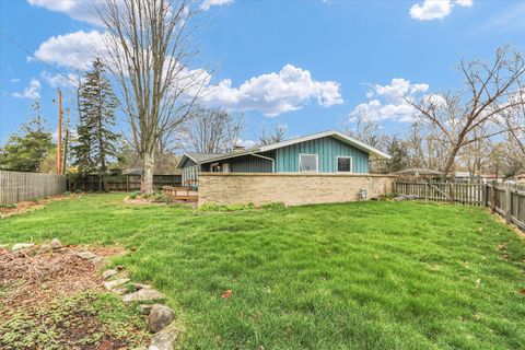 Tiny photo for 609 E Sunnycrest Court, Urbana, IL 61801 (MLS # 12566184)