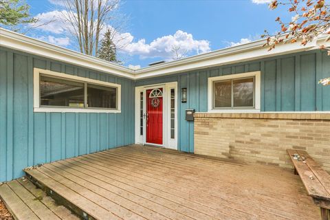 Tiny photo for 609 E Sunnycrest Court, Urbana, IL 61801 (MLS # 12566184)