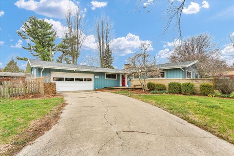 Tiny photo for 609 E Sunnycrest Court, Urbana, IL 61801 (MLS # 12566184)