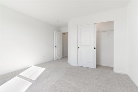 Tiny photo for Oswego, IL 60543 (MLS # 12640018)