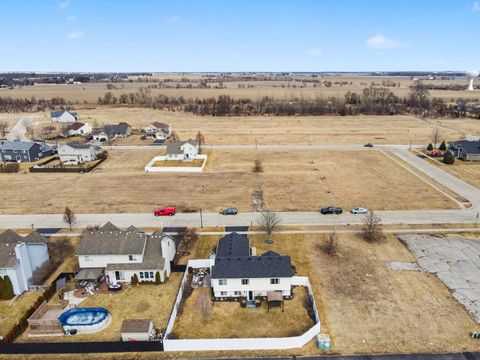 Tiny photo for 410 Heritage Lane, Plano, IL 60545 (MLS # 12587391)