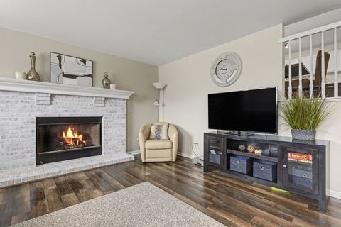 Tiny photo for 410 Heritage Lane, Plano, IL 60545 (MLS # 12587391)