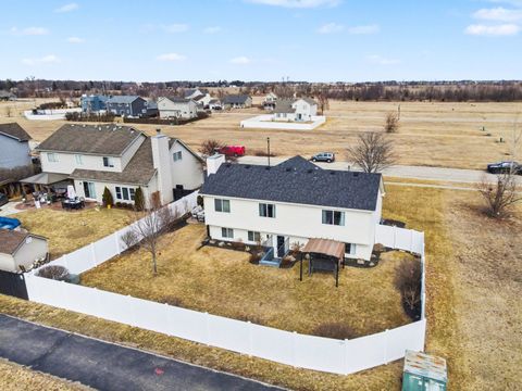 Tiny photo for 410 Heritage Lane, Plano, IL 60545 (MLS # 12587391)