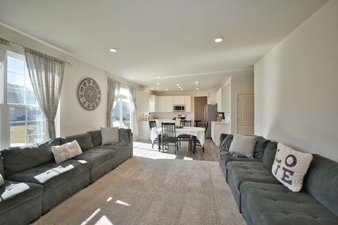 Tiny photo for 574 Coach Road, Yorkville, IL 60560 (MLS # 12631553)