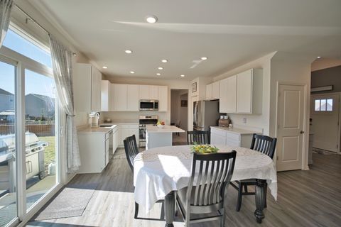 Tiny photo for 574 Coach Road, Yorkville, IL 60560 (MLS # 12631553)